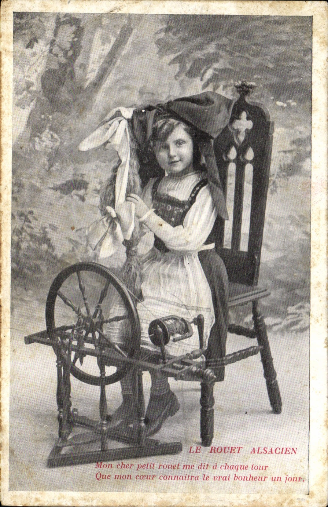 CPA Folklore Alsace Le rouet Alsacien