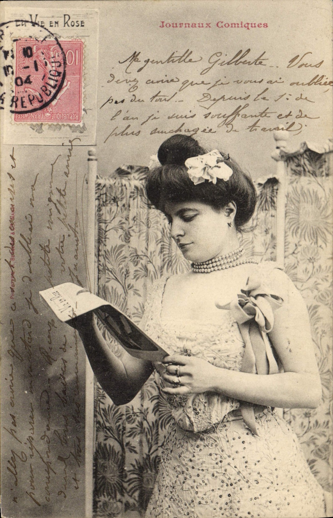 Femme lisant un journal — Journaux Comiques — Éditeur : Vie en Rose