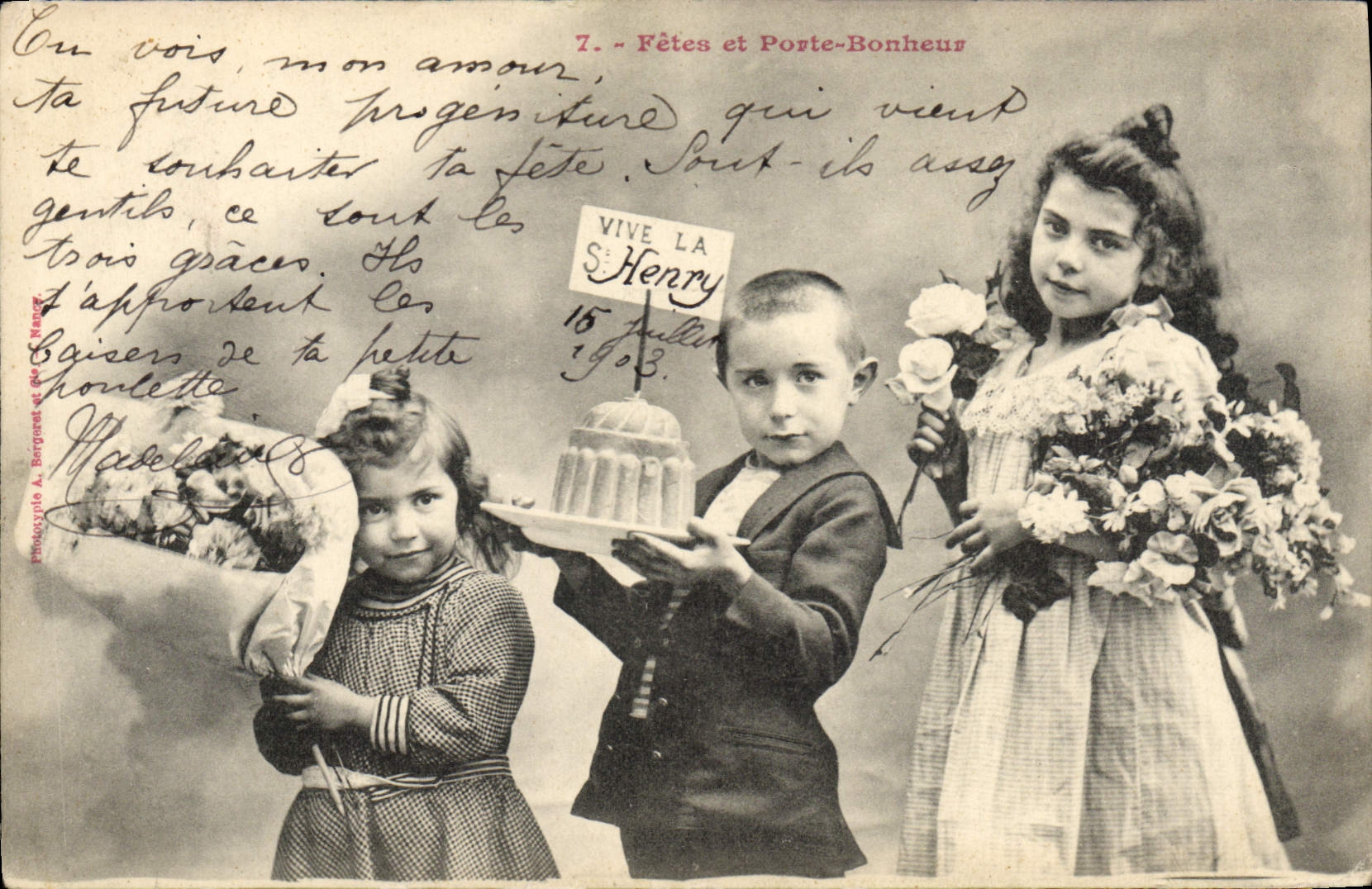 CPA Fantaisie Enfants Fetes et porte bonheur 