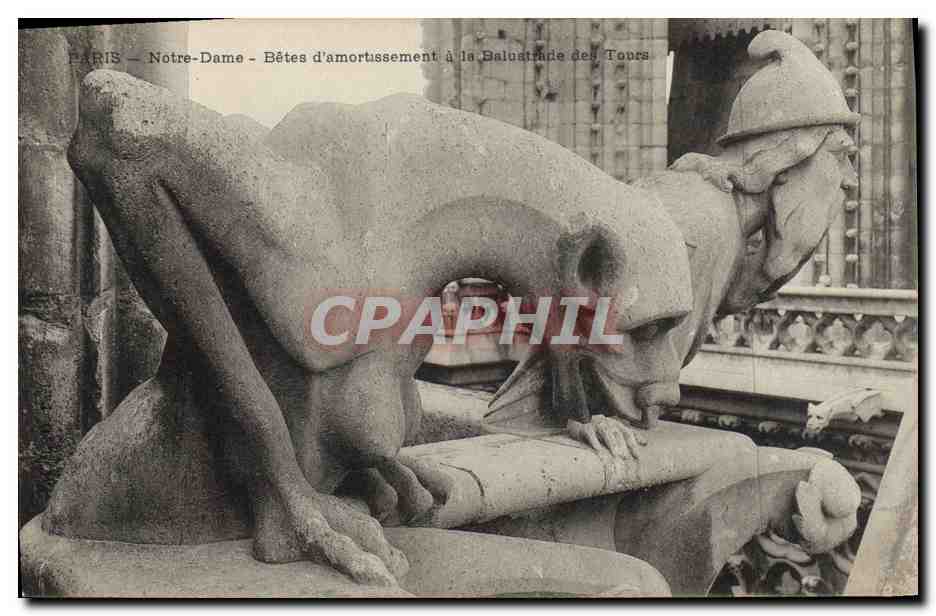 CPA Gargouille Paris Notre Dame Betes d'amortissement a la balustrade des tours