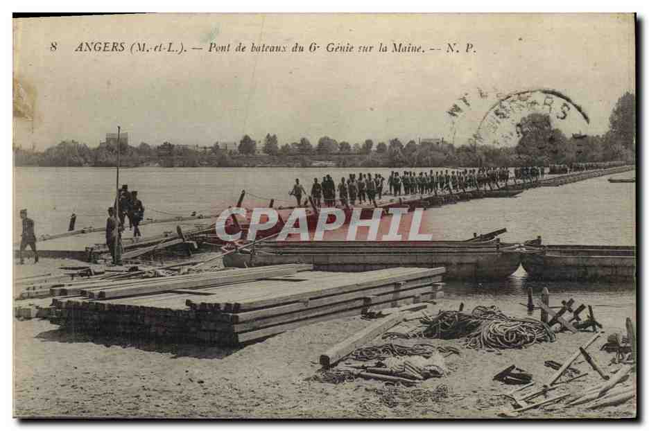 CPA Militaria Angers Pont de bateaux du 6eme Genie sur la Maine 