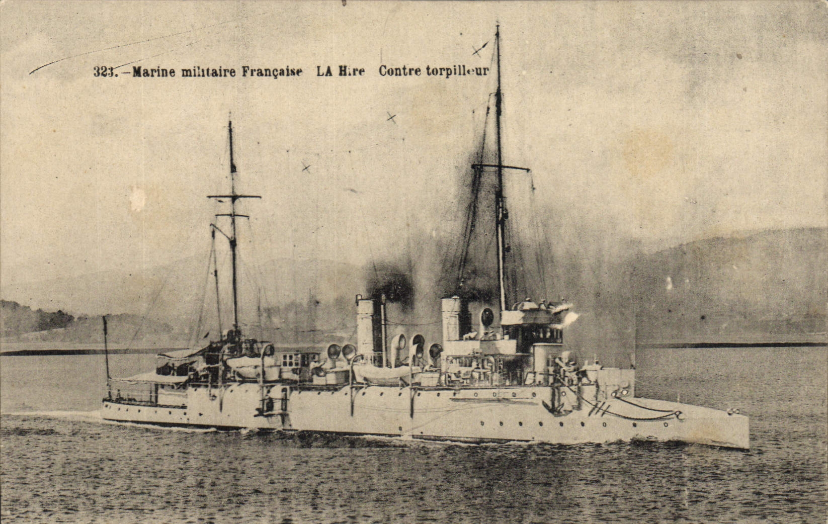 Marine militaire Française LA H.re Contre torpilleur — n° 323 — éditeur non identifié