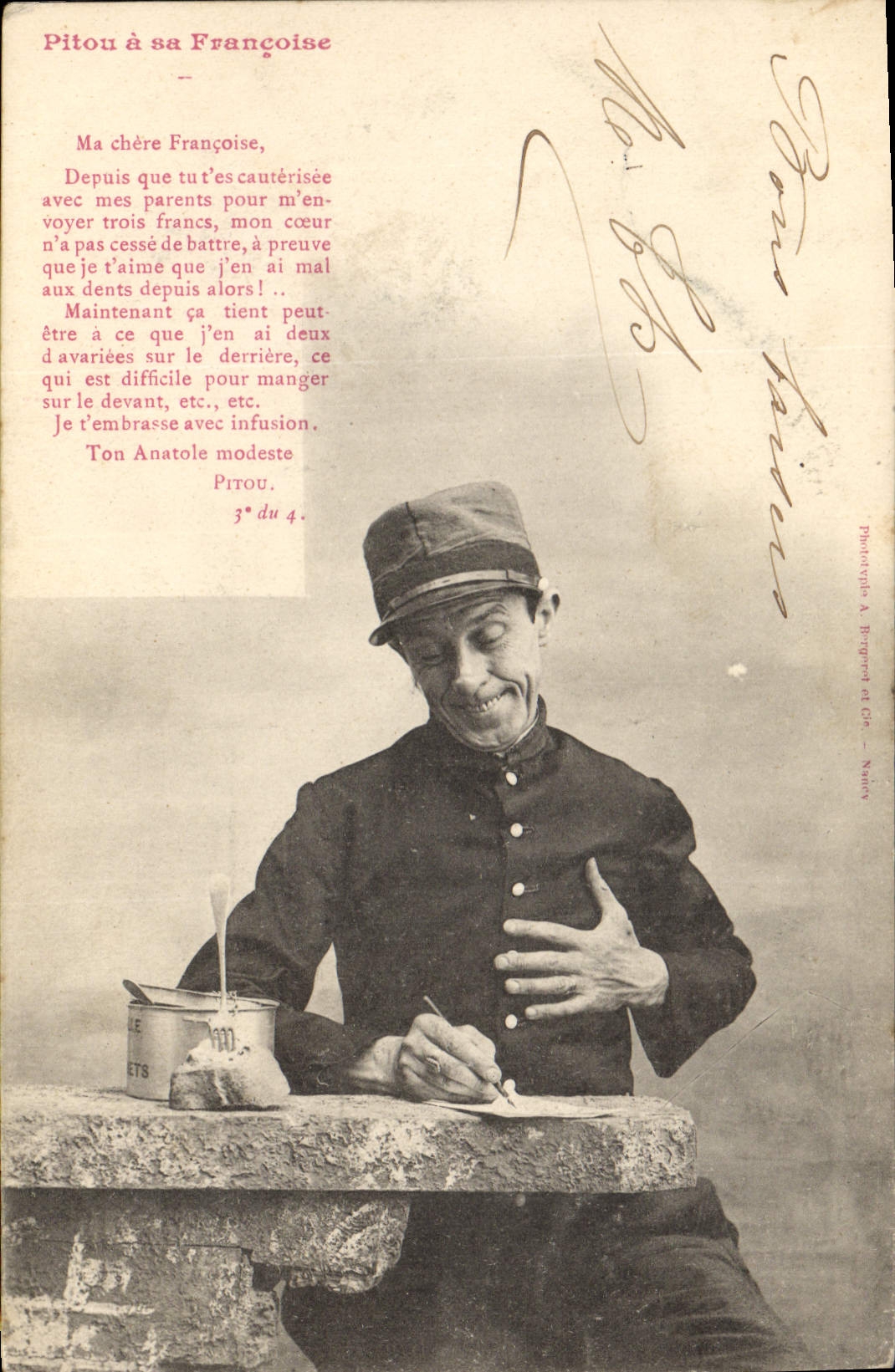 Soldat écrivant une lettre à sa fiancée — Pitou à sa Françoise — Photographie A. Béguinet et Cie, Nancy