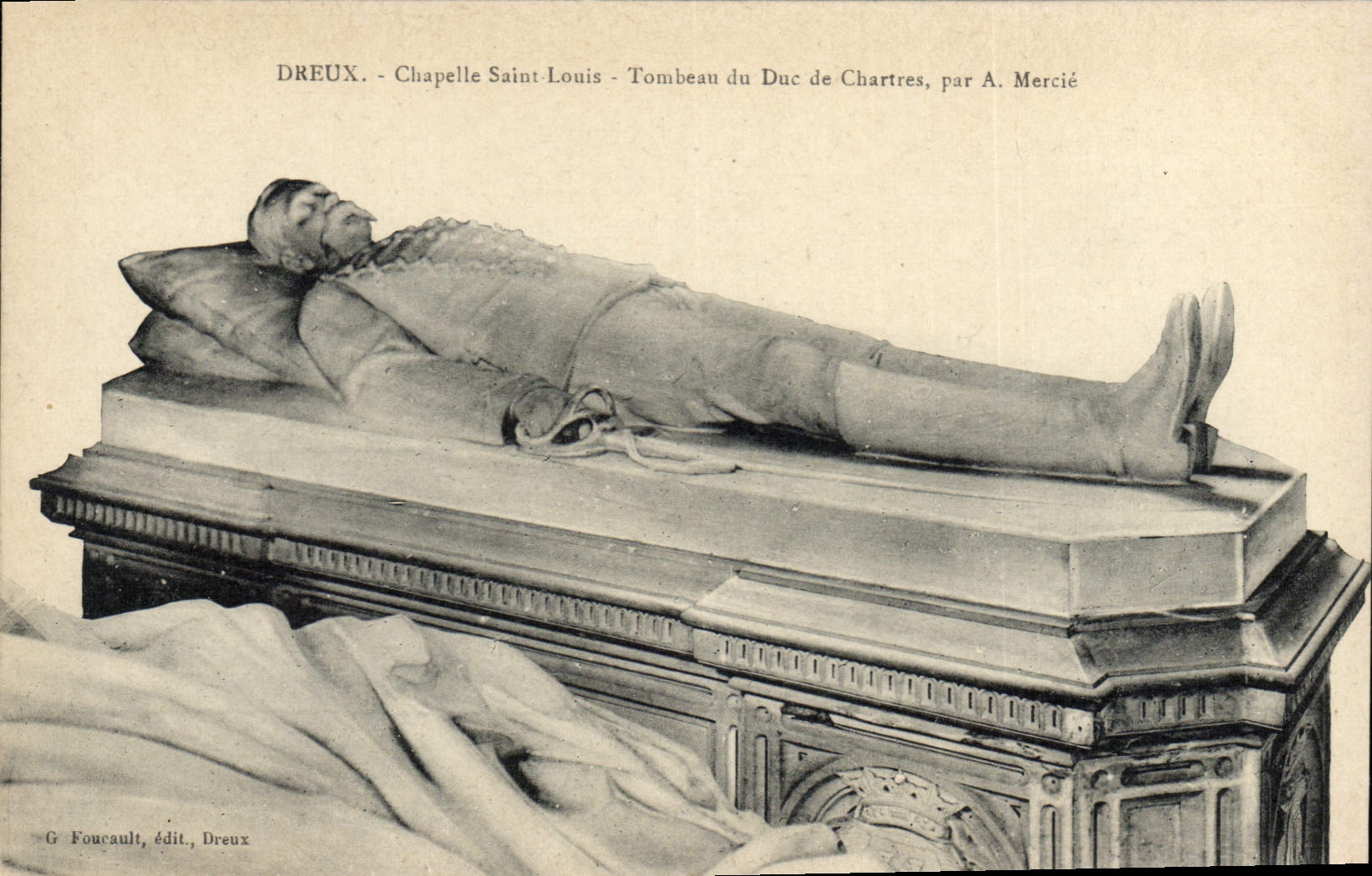 CPA Dreux Chapelle Saint Louis Tombeau du Duc de Chartres