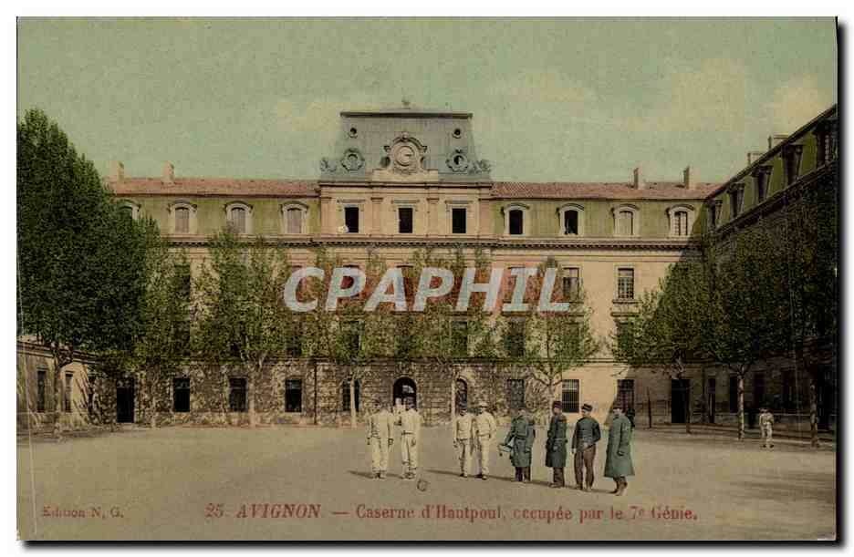 Avignon — Caserne d'Hautpoul, occupée par la 7e Génie.