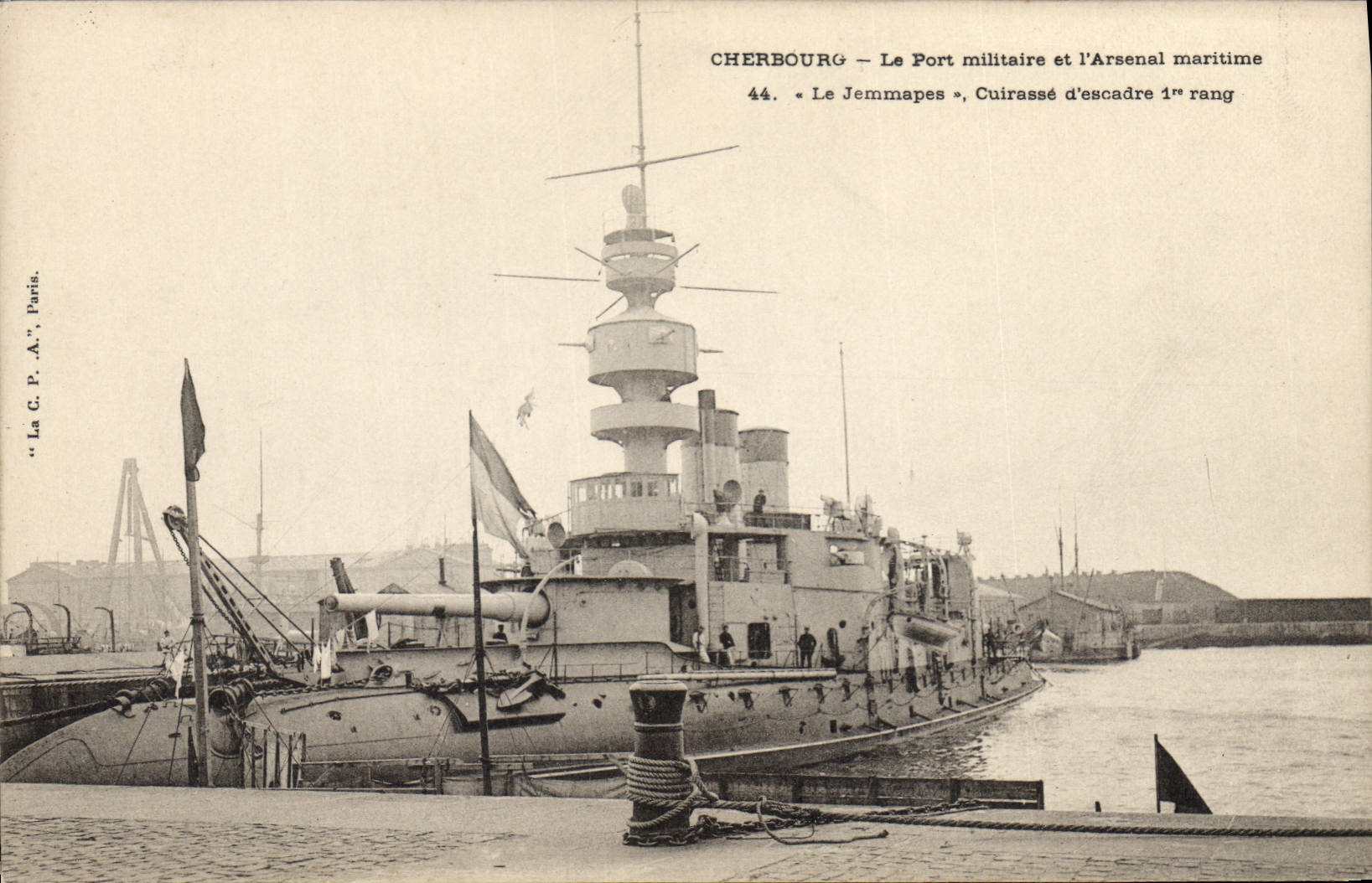 Cherbourg — Le Port militaire et l'Arsenal maritime — Le Jemmapes, Cuirassé d'escadre 1er rang — La C. P. A. Paris