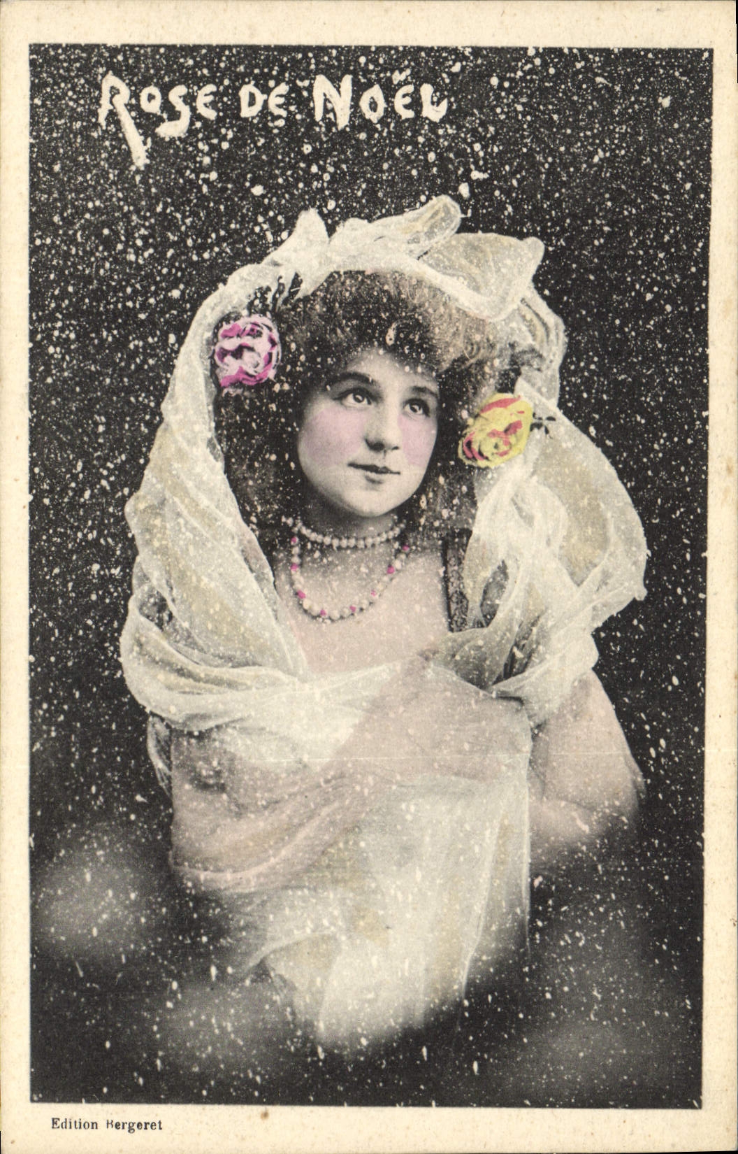 Rose de Noël — Portrait féminin en robe de mariée sous la neige — Édition Hergeret