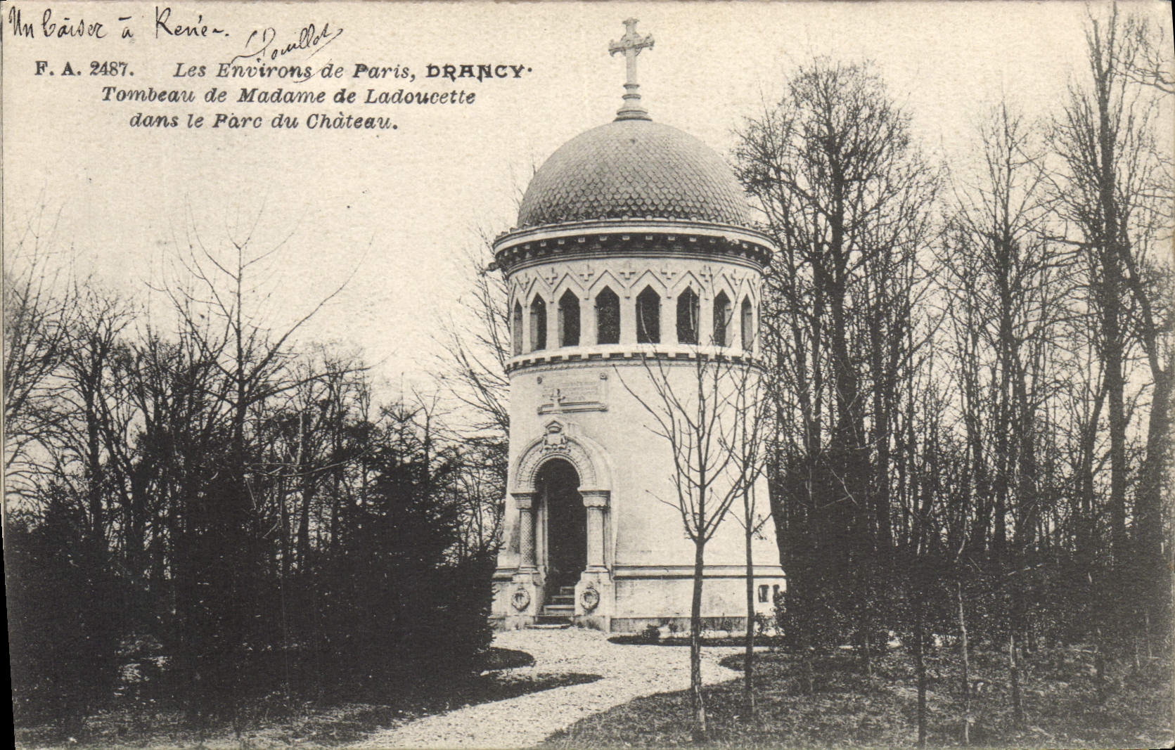 CPA Environs de Paris Drancy Tombeau de Madame de Ladoucette dans le parc du chateau