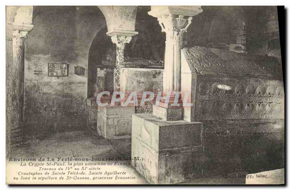 CPA Environs de la Ferte sous Jouarre La crypte St Paul Cenotaphes de Sainte Telchide Sainte Aiguilberte