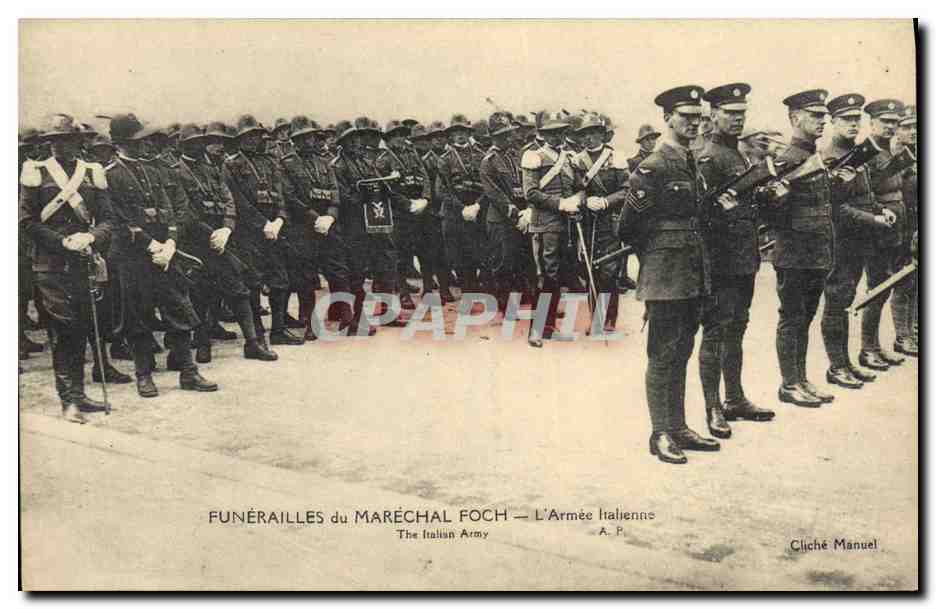 Funérailles du Maréchal Foch — L'Armée Italienne — Cliché Manuel