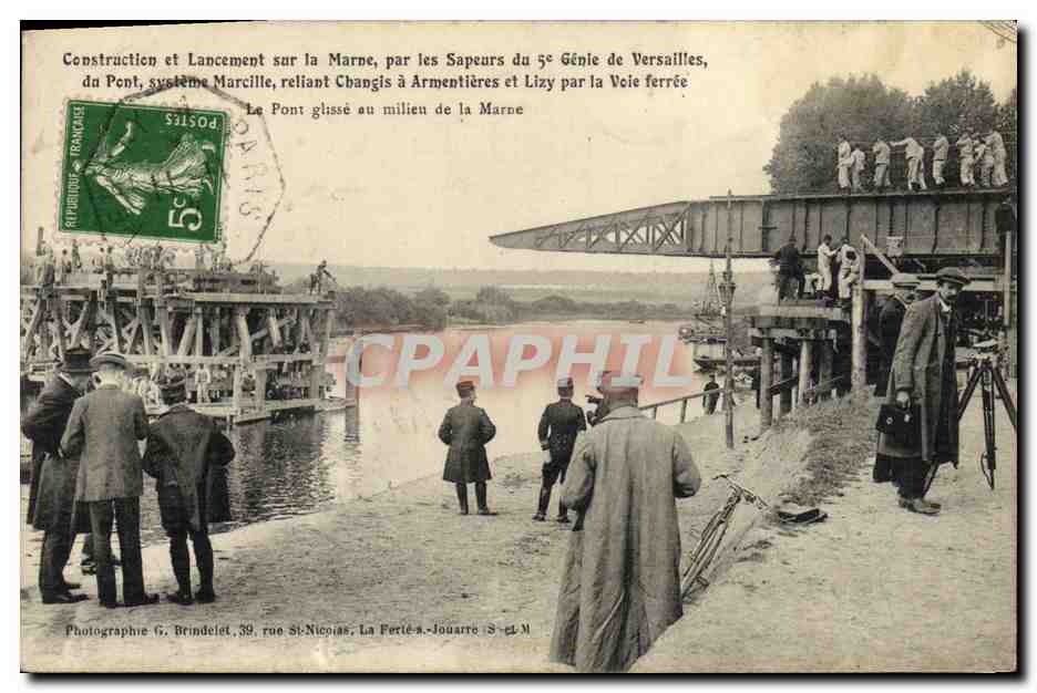 CPA Militaria Construction et lancement sur la Marne par les Sapeurs du 5eme Genie Versailles Marcille Armentieres Lizy