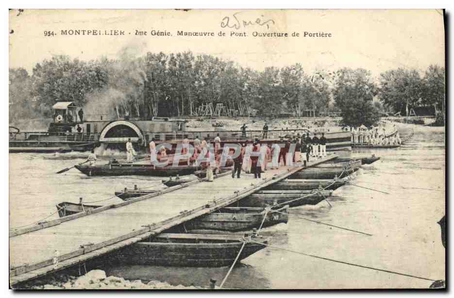 CPA Militaria Montpellier 2eme Genie Manoeuvre de pont Ouverture de portiere