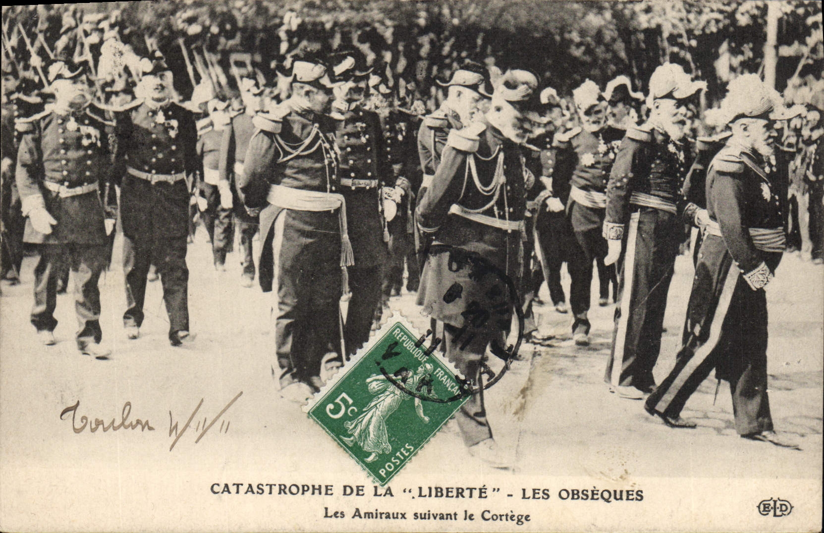 Catastrophe de la "Liberté" — Les obsèques — Les Amiraux suivant le cortège — Éditeur E.P.D.