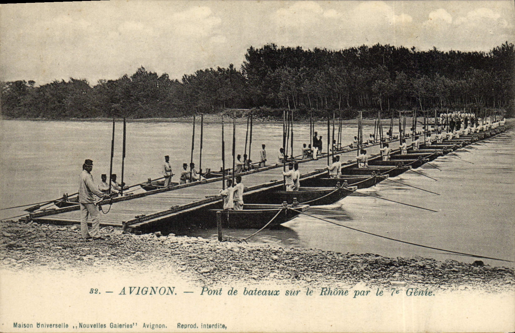 Avignon — Floating bridge over the Rhône by the 7th Génie — Maison Universelle, Nouvelles Galeries, Avignon