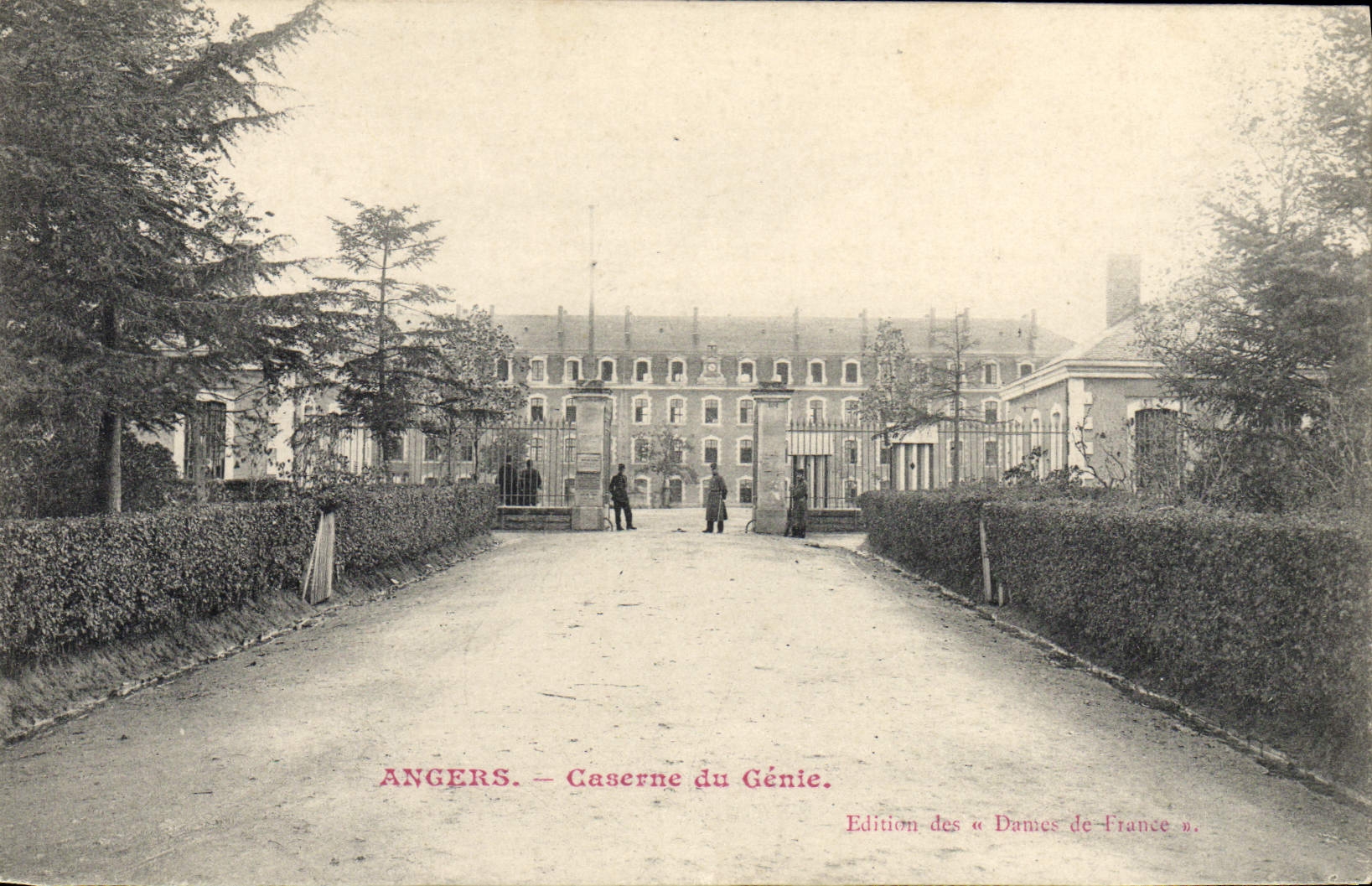 CPA Militaria Angers Caserne du Genie