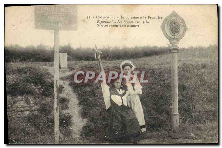 CPA Folklore Alsace L'Alsacienne et la Lorraine a la frontiere 