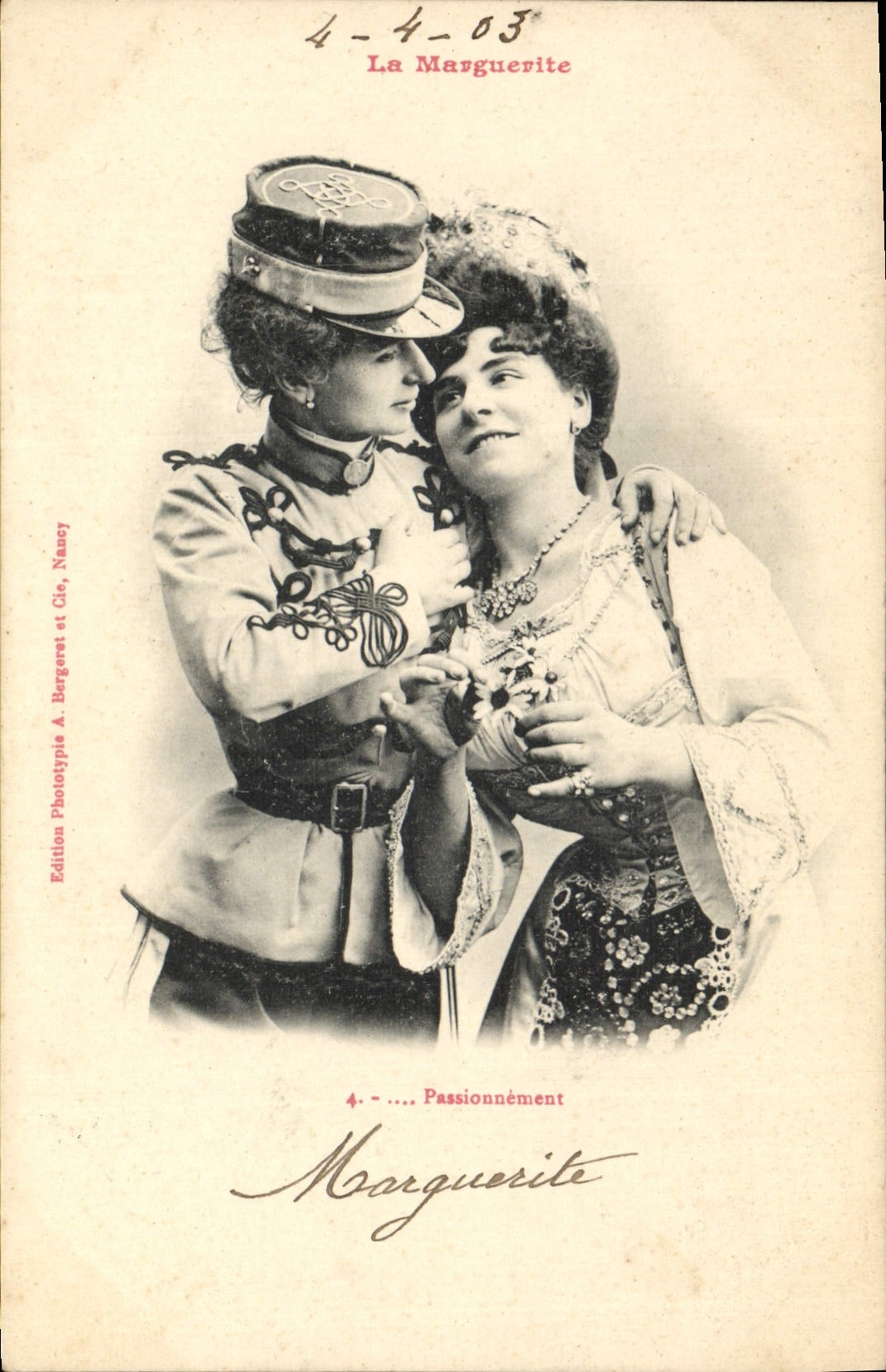 CPA Fantaisie Femmes La Marguerite 