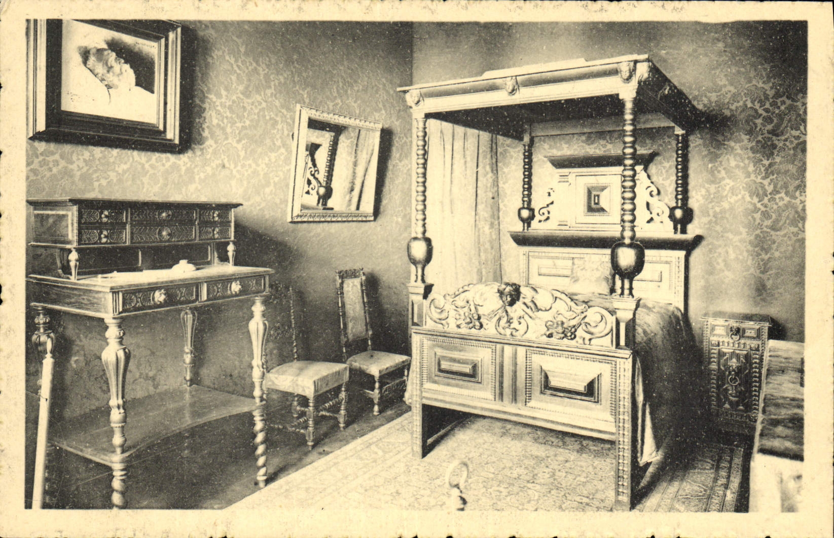 Cabinet de travail et Chambre mortuaire de Victor Hugo — Musée Victor Hugo — n°23