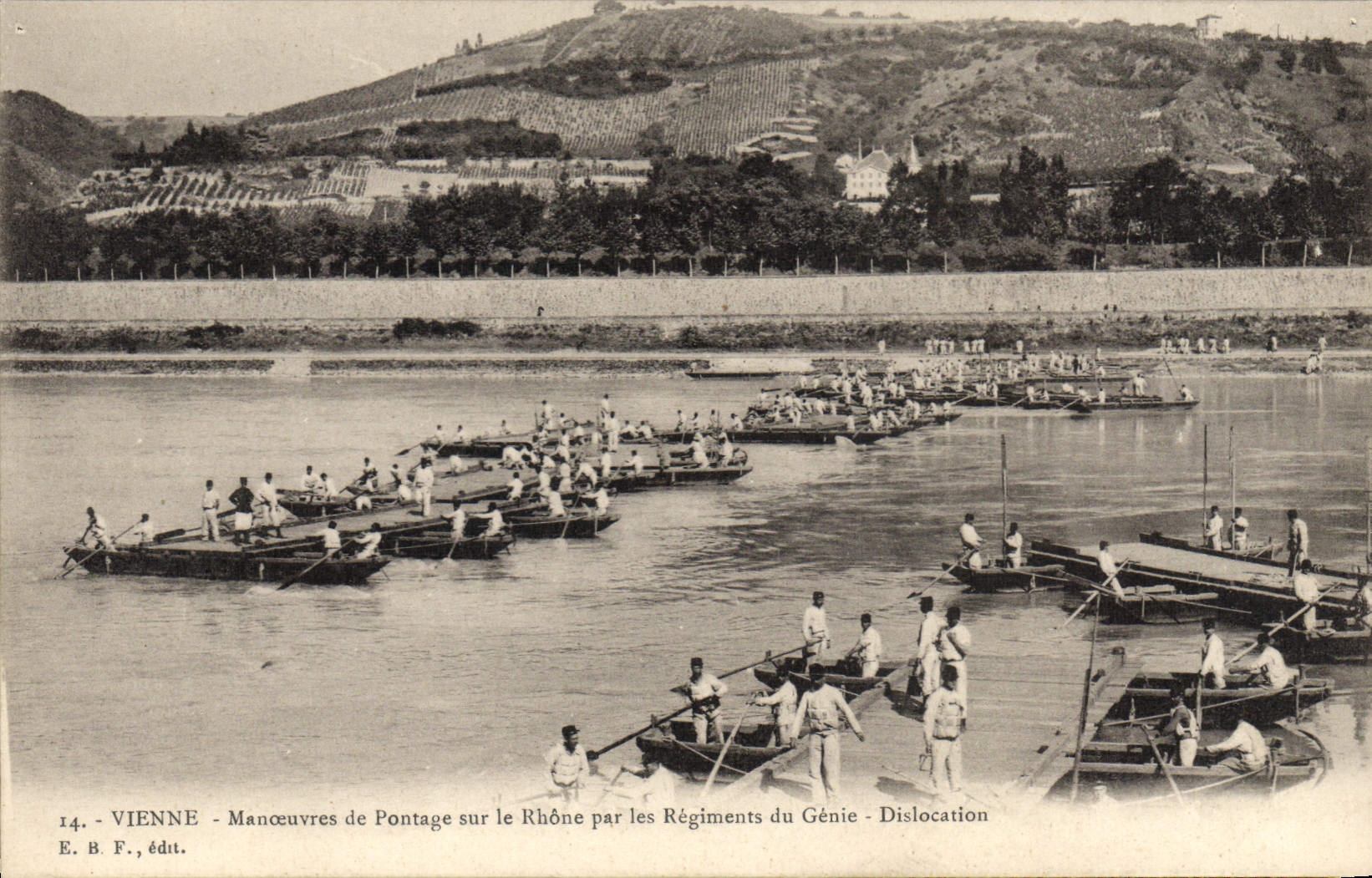 Manœuvres de Pontage sur le Rhône par les Régiments du Génie — Dislocation — E. B. F., éd.
