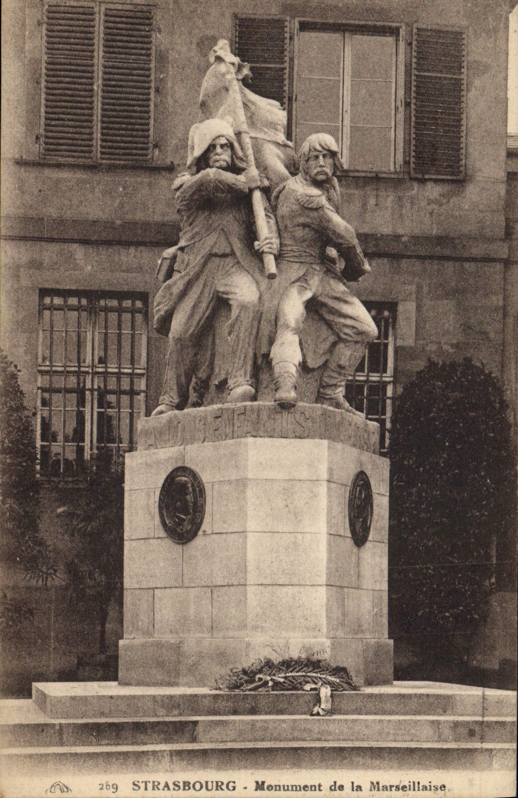 CPA Strasbourg Monument de la Marseillaise