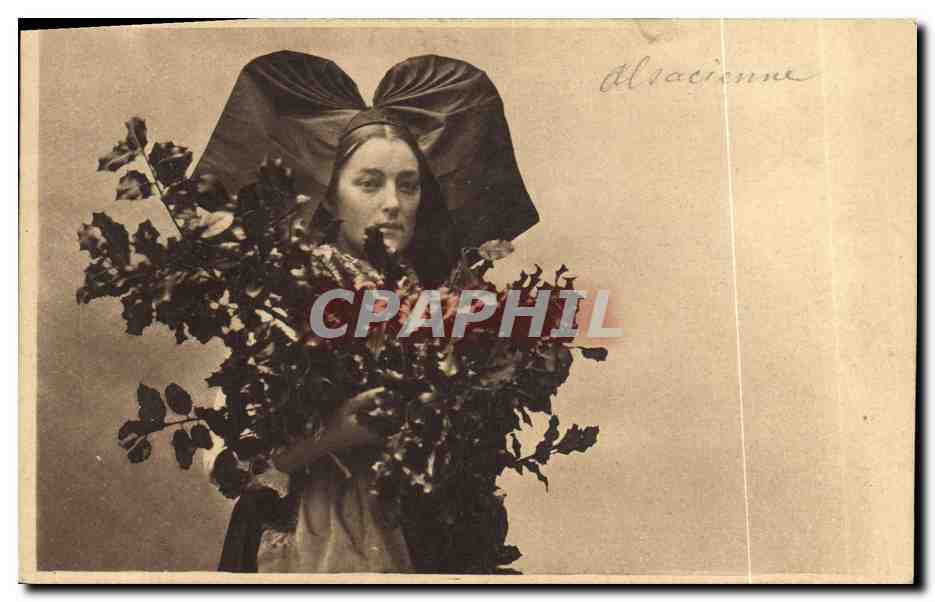 Femme en costume alsacien — avec bouquet de feuillages — éditée par Rue Alsacienne, Strasbourg - Recto