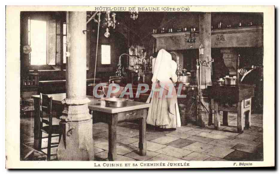 Hôtel-Dieu de Beaune (Côte-d'Or) — La Cuisine et sa Cheminée Jumelée — F. Béguin