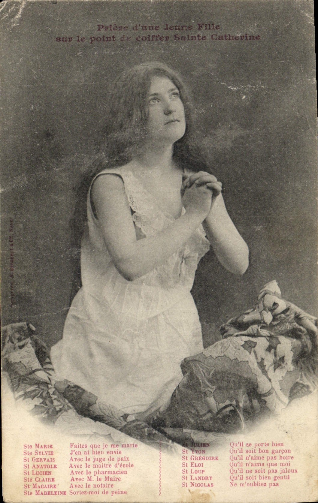 CPA Fantaisie Femme Priere d'une jeune fille