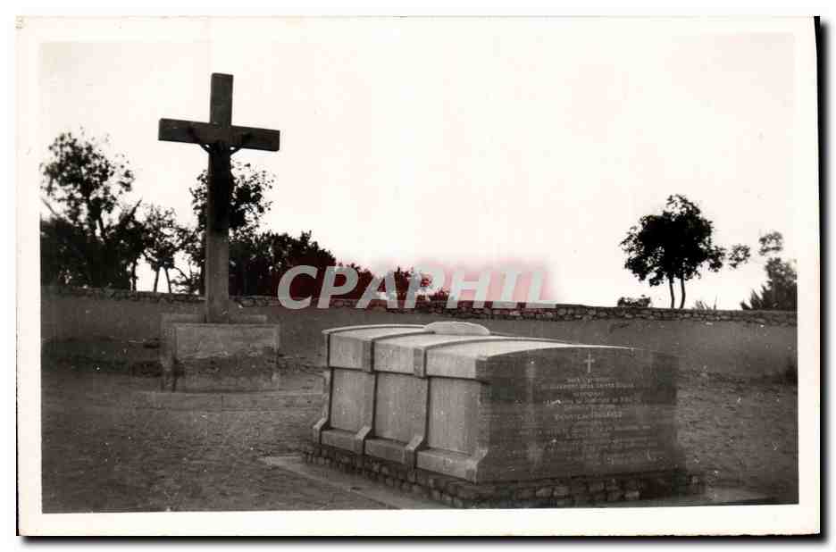CPA El Golea Tombeau du Pere de Foucauld 