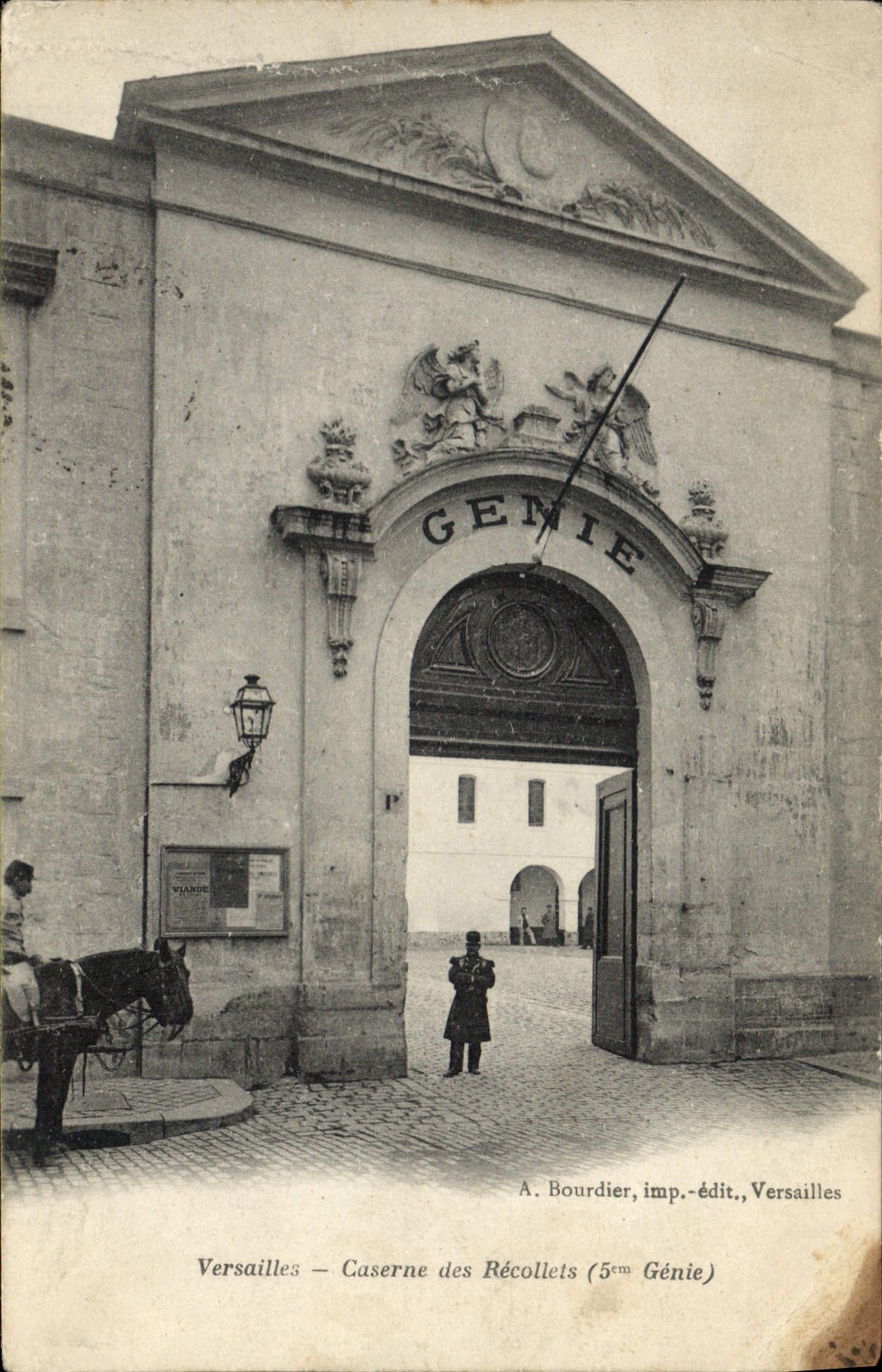 CPA Militaria Versailles Caserne des Recollets 5eme Genie 