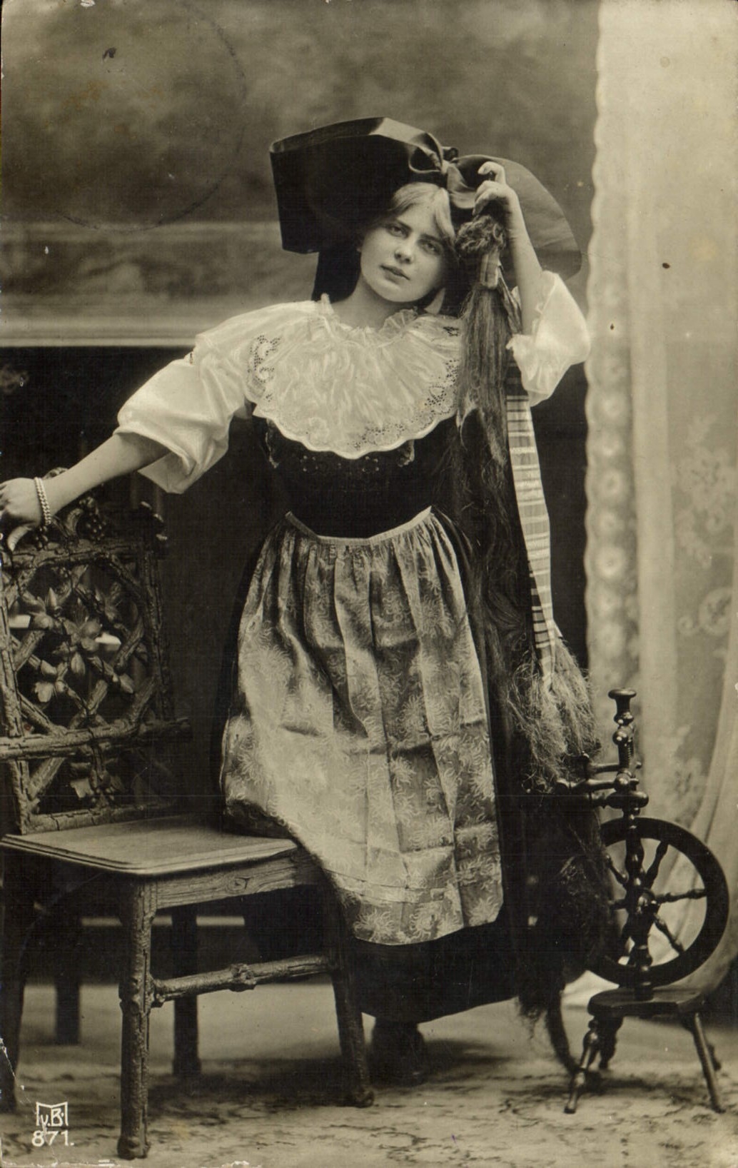 CPA Folklore Alsace Alsacienne