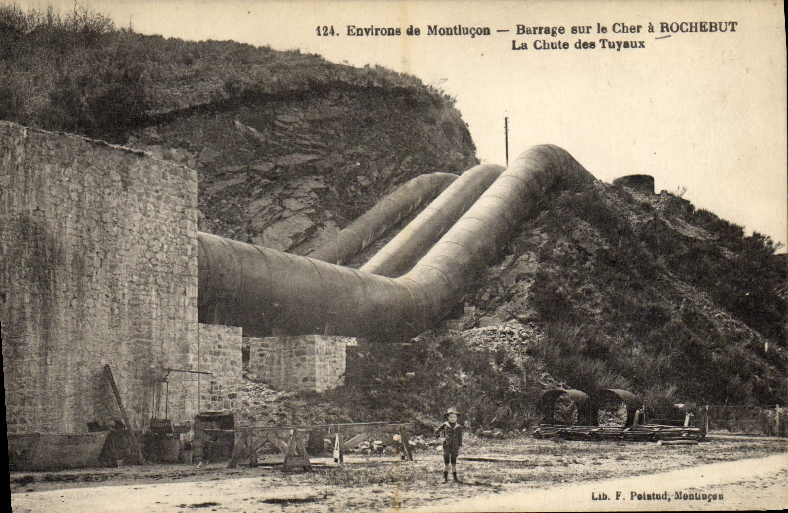 Environ de Montluçon — Barrage sur le Cher à ROCHEBUT — La Chute des Tuyaux