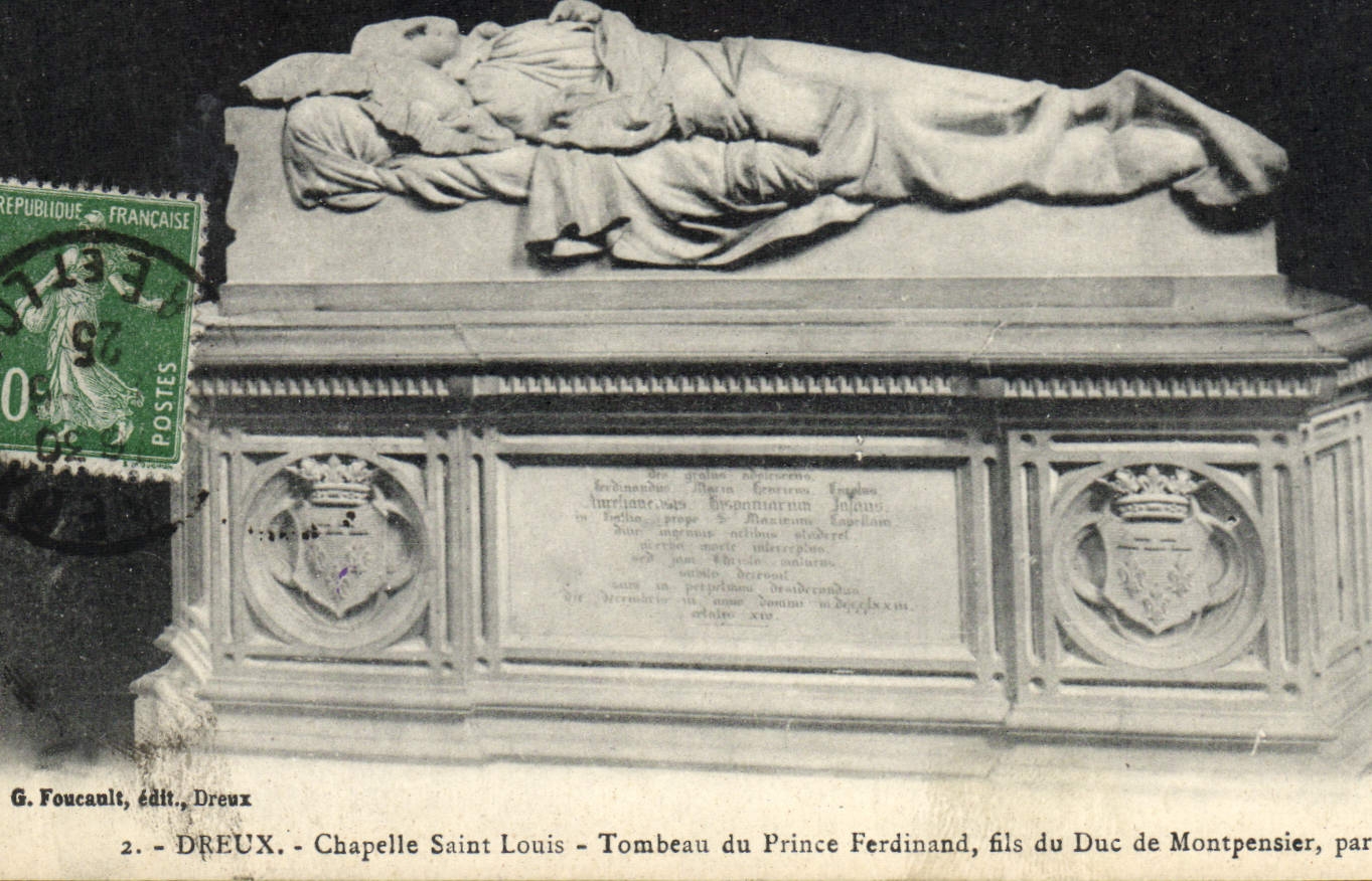 CPA Dreux Chapelle Saint Louis Tombeau du Prince Ferdinand fils du duc de Montpensier 