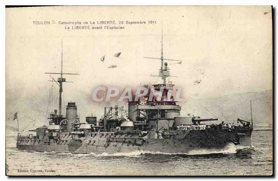 CPA Bateau Toulon Catastrophe de la Liberte avant l'explosion 