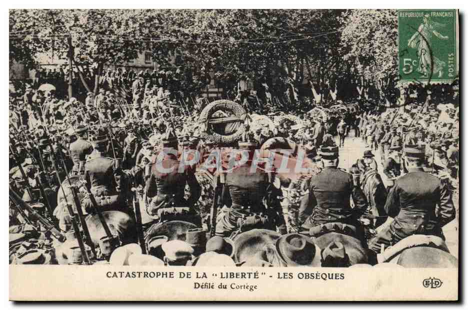 Catastrophe de la "Liberté" - Les obsèques — Défilé du cortège — Éditeur ELD