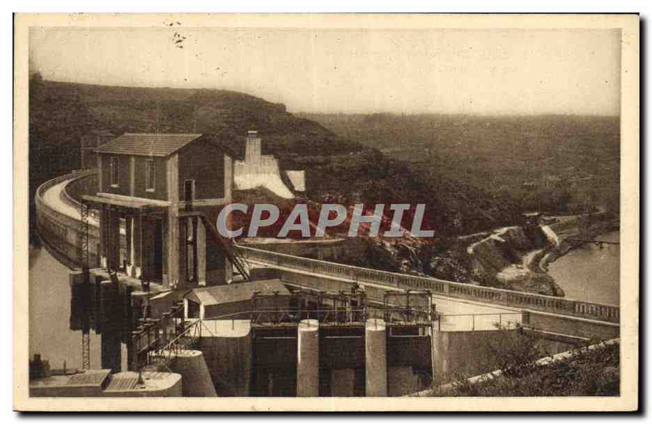 CPA Electricite Eguzon Le barrage la prise d'eau rive droite