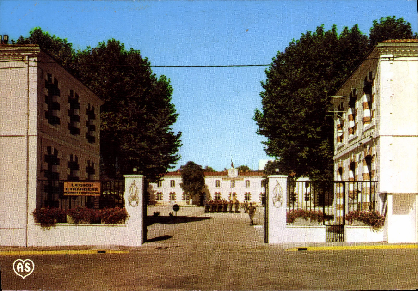CPM Militaria Castelnaudary Caserne de la Legion