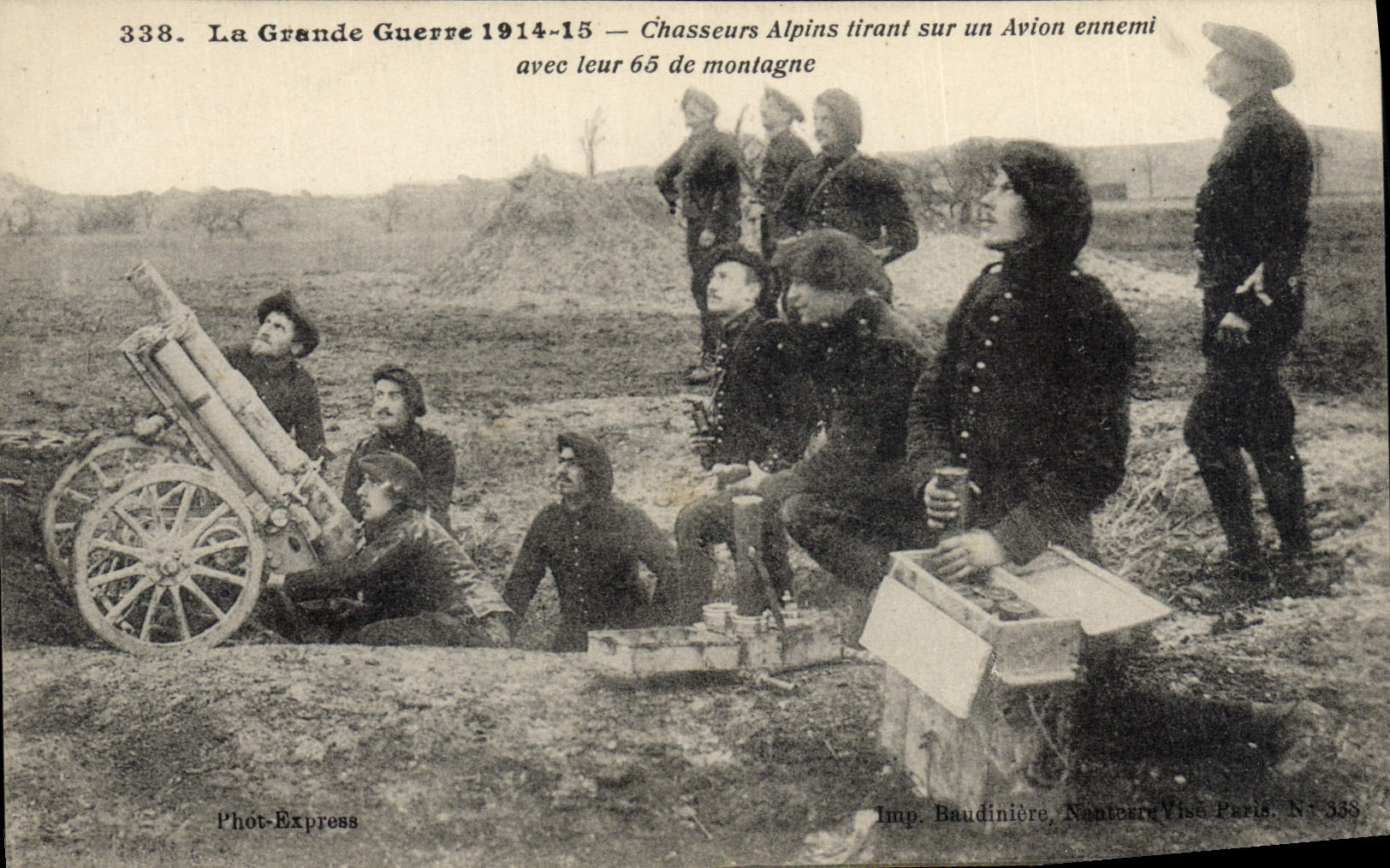 Chasseurs Alpins tirant sur un Avion ennemi — La Grande Guerre 1914-15 — Phot-Express, Imp. Baudinière, Nantes-Vise Paris N° 338