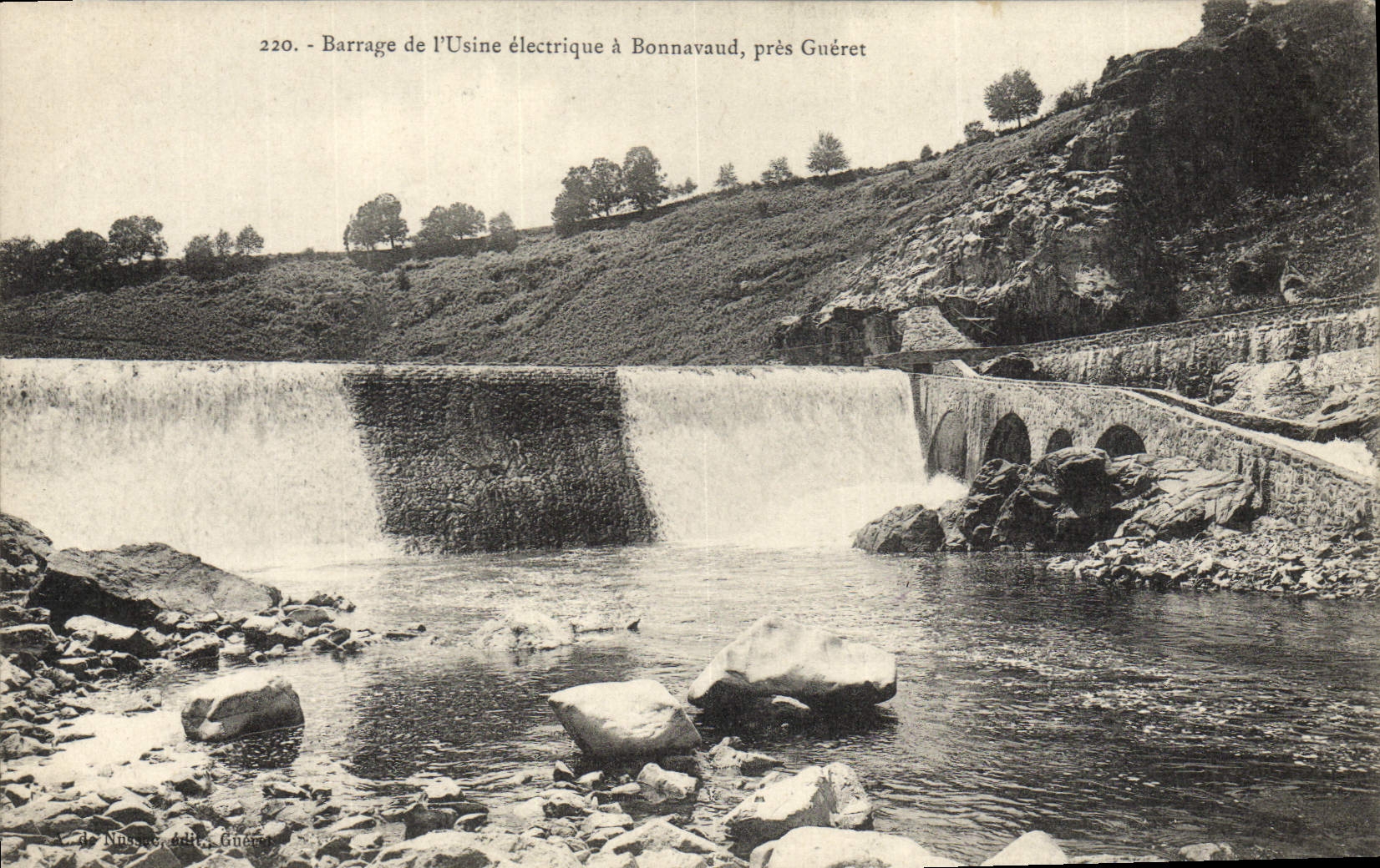 CPA Barrage de l'usine electrique a Bonnavaud pres Gueret Electricite 