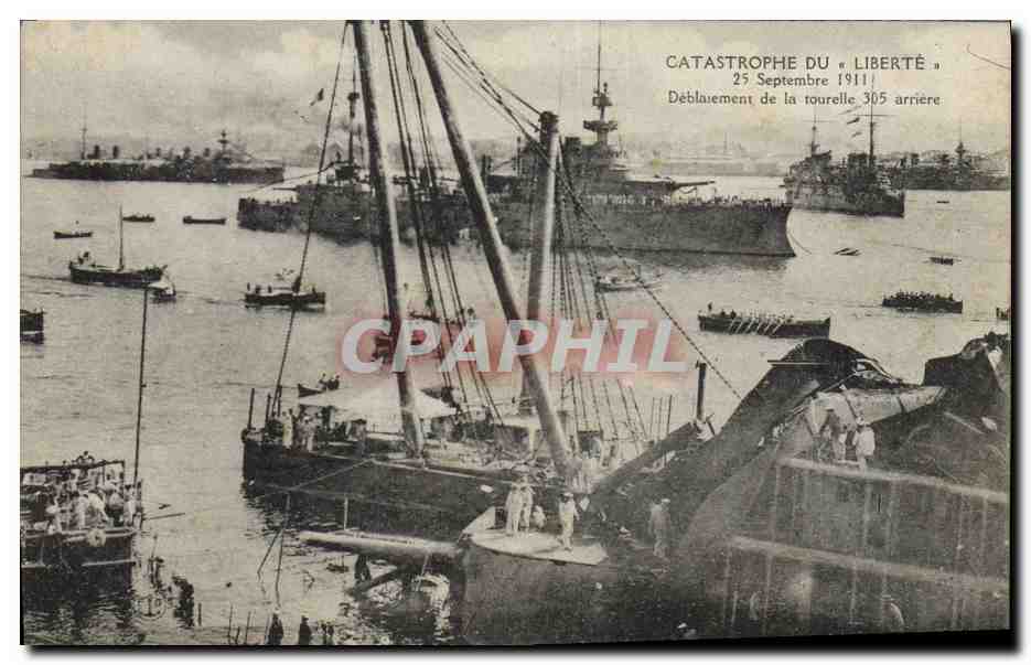 Catastrophe du « Liberté » — Déblaiement de la tourelle 305 arrière — 25 Septembre 1911