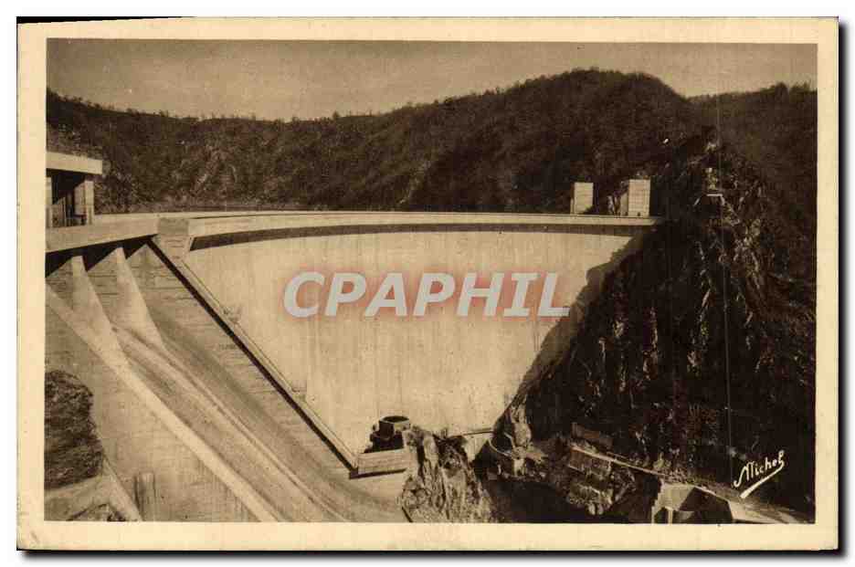 CPA Electricite Gorges de la Haute Dordogne Bort les Orgues Neuvic Ussel Mauriac Mur du barrage