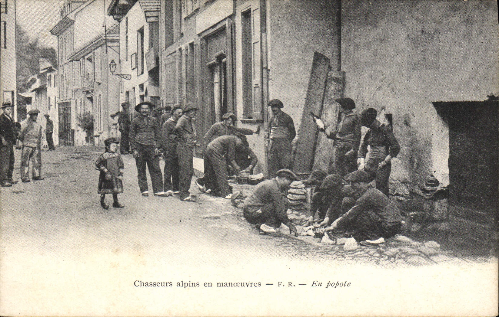 Chasseurs alpins en manœuvres — F.R. — En popote