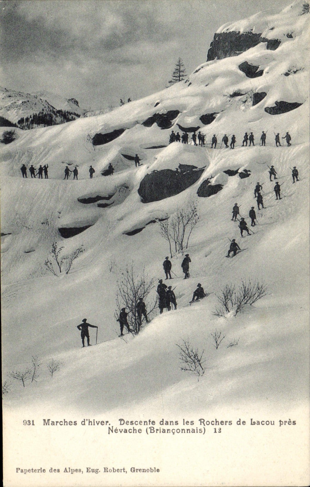 CPA Militaria Chasseurs Alpins Marches d'hiver Descente dans les rochers de Lacou pres Nevache Brianconnais