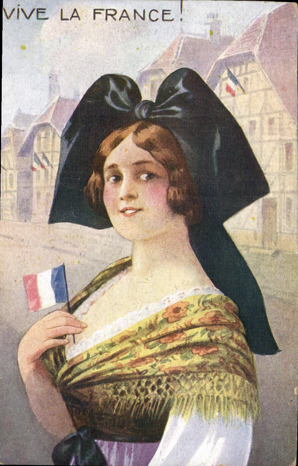 Femme en chapeau noir tenant un drapeau français — Vive la France ! — Carte postale