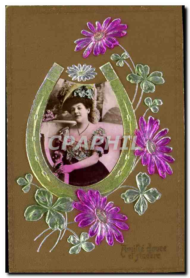CPA Fantaisie Fleurs Femme Fer a cheval