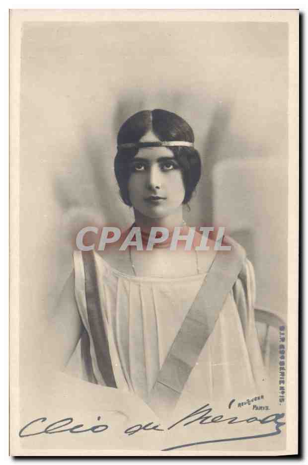 Cleïo ou Mérope — Portrait de femme en robe à ceinture — Dépôt de Paris, n° 15
