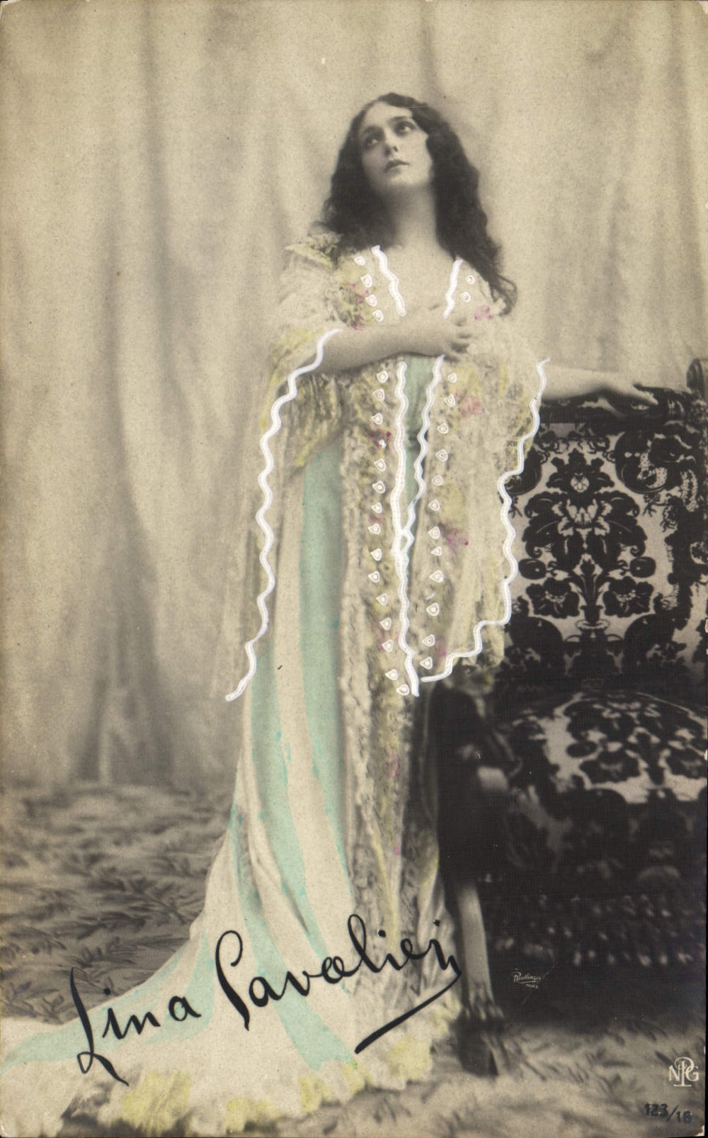 Lina Cavalieri — portrait en costume oriental — NTG, n° 123/16