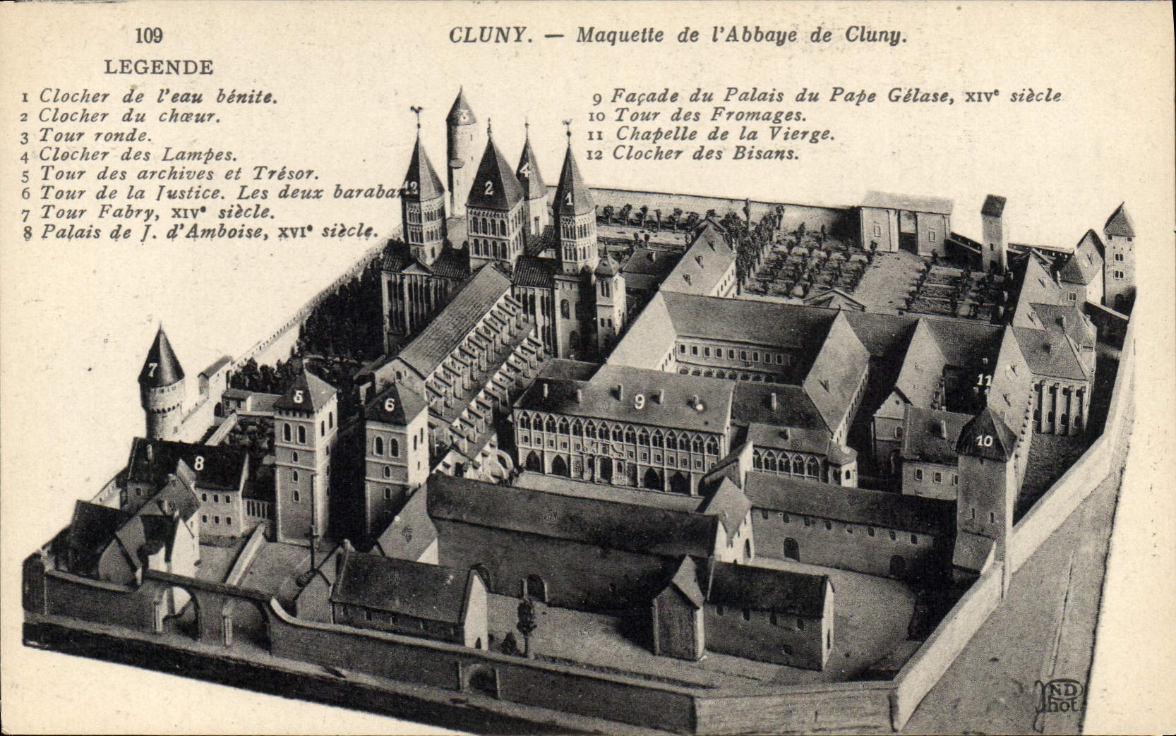 CPA Cluny Maquette de l'abbaye de Cluny 