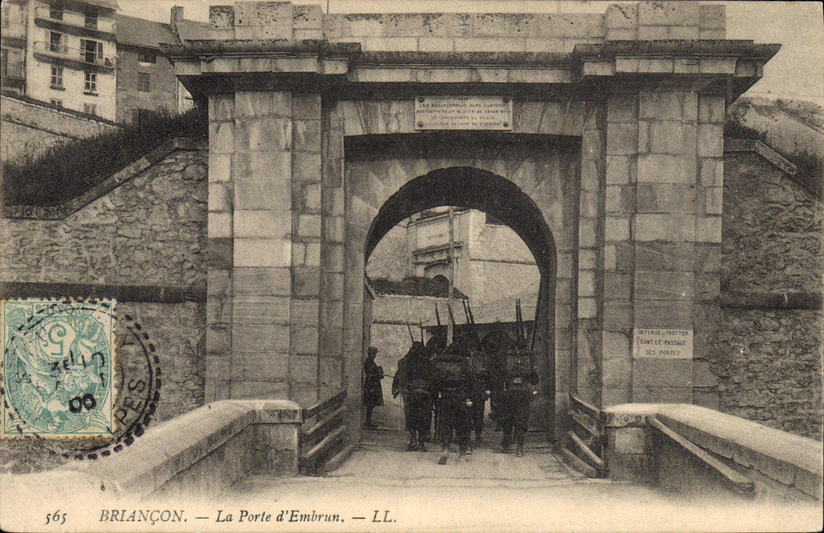 BRIANÇON — La Porte d'Embrun — LL. — N° 565