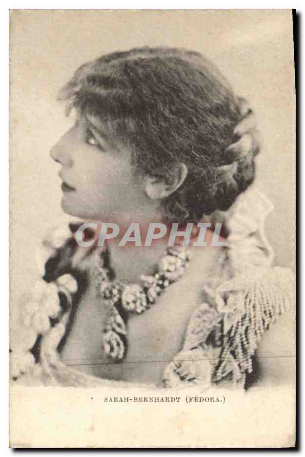 Sarah Bernhardt (Fédora) — portrait en buste — éditeur non identifié