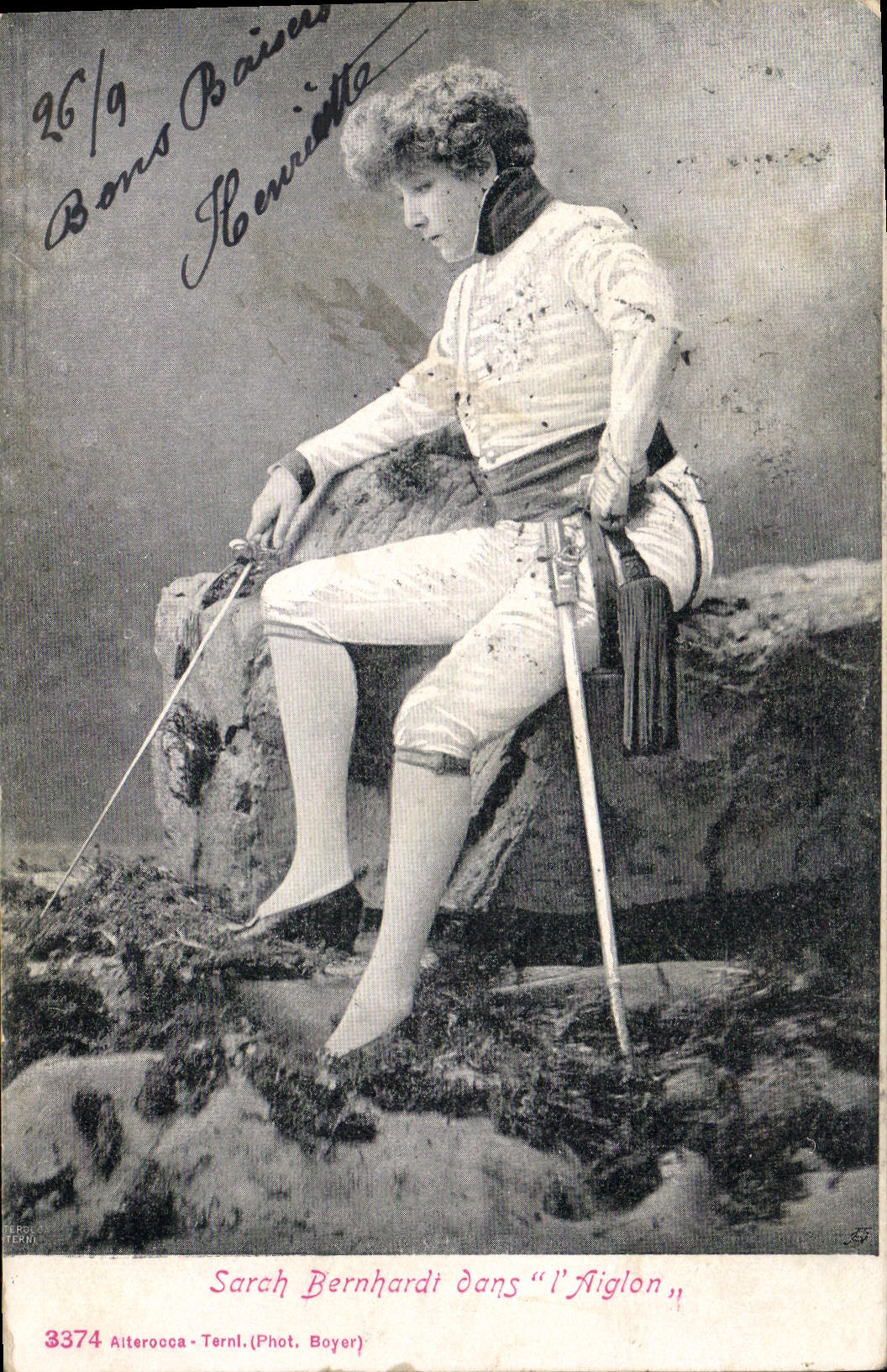 Sarah Bernhardt dans "l'Aiglon" — Aiterooca - Ternl. (Phot. Boyer) — n° 3374